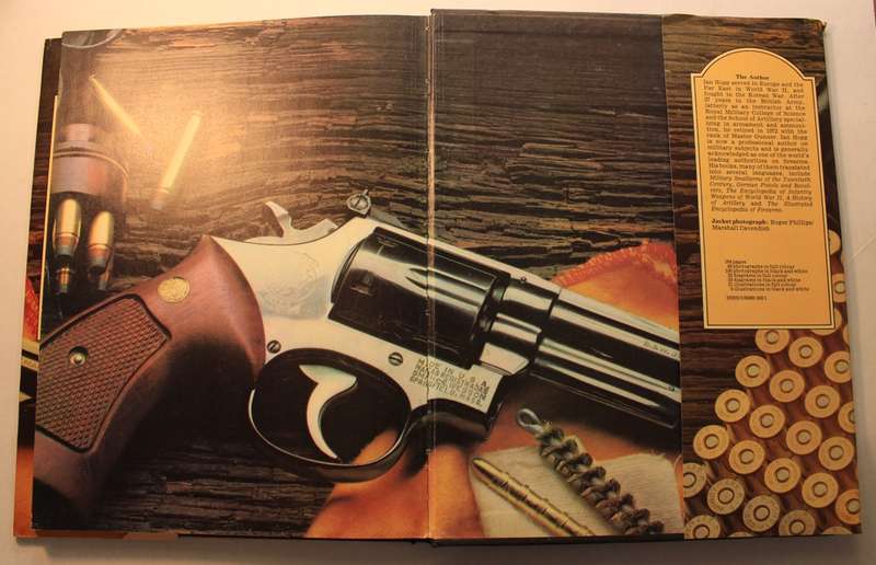 Guns And How They Work by Ian V Hogg Hardcover Book