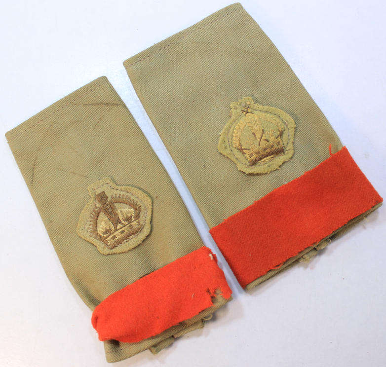 WW2 SAAF Major Shoulder Epaulette with Kings Crown Embroided Badges