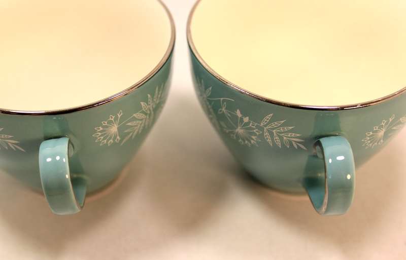 Pair of Vintage Midwinter Stylecraft Classic Porcelain Shape Tea Cup and Saucer from 1959 Turquoise
