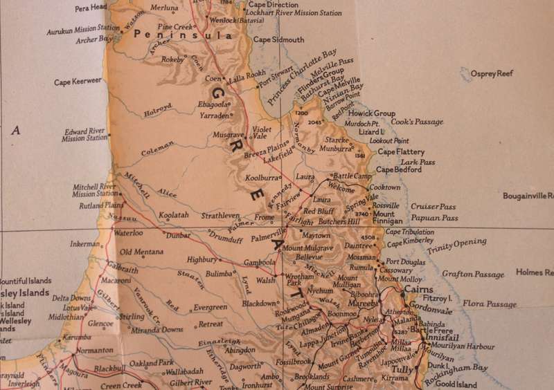 National Geographic Folded Map of Australia March 1948