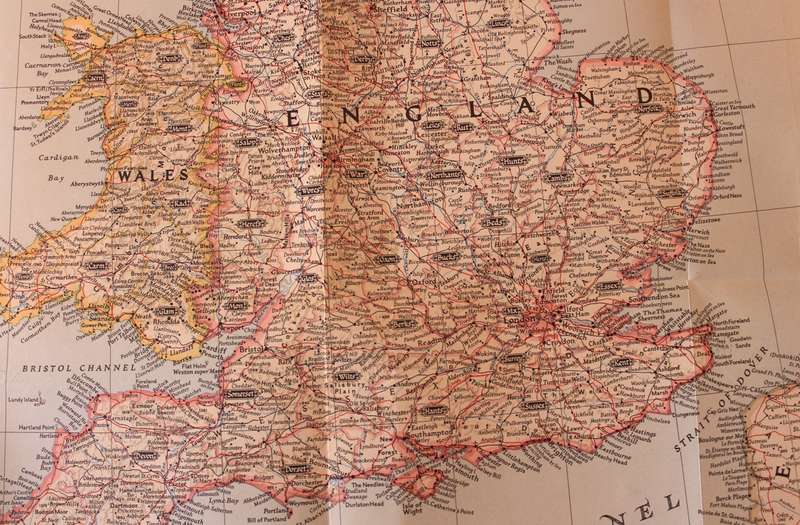 National Geographic Folded Map of The British Isles April 1949