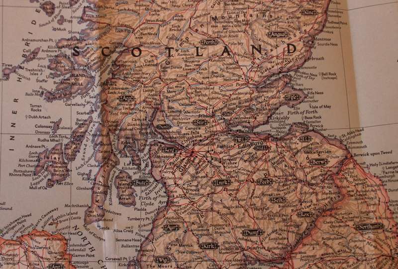National Geographic Folded Map of The British Isles April 1949