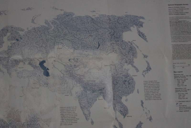 National Geographic Folded Map World Of Rivers April 2010