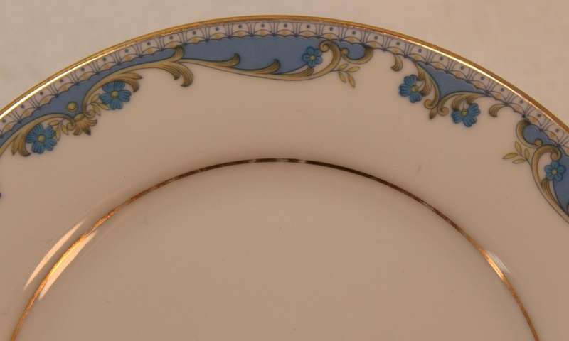 Vintage Pair of Noritake Oberlin #2486 Fine China Bread and Butter Plates.