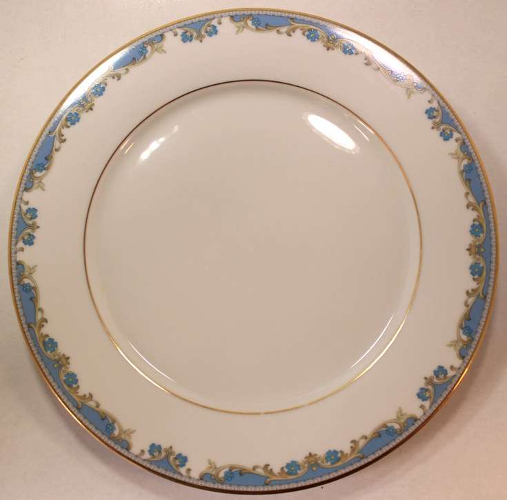 Vintage Pair of Noritake Oberlin #2486 Fine China Dinner Plates