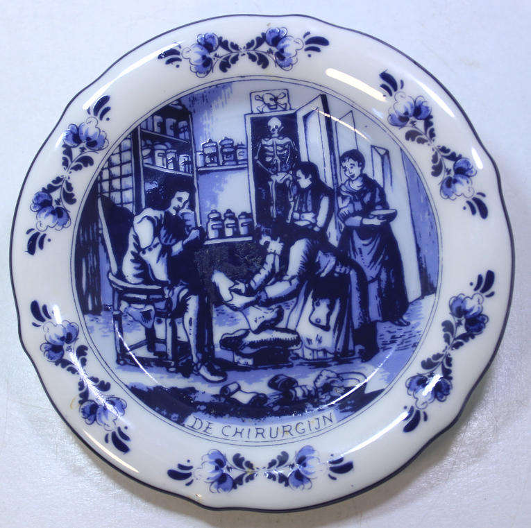 Vintage Oude Molen Delft "De Chirurgijn" Small Decorative Plate.