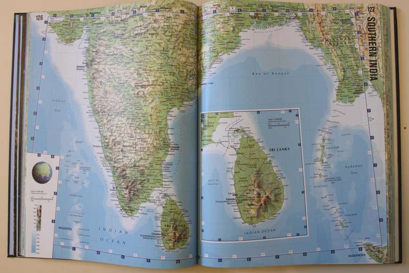 Readers Digest World Atlas Large Atlas (Fold Out Maps) First Edition 2004