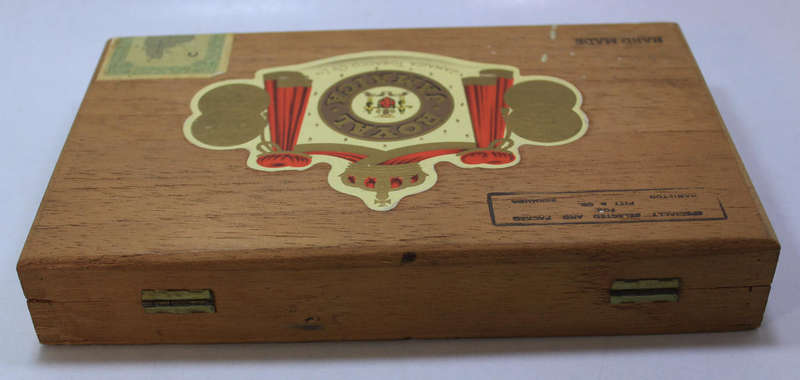 Vintage Royal Jamaica Pitt & Co. Cigar Box