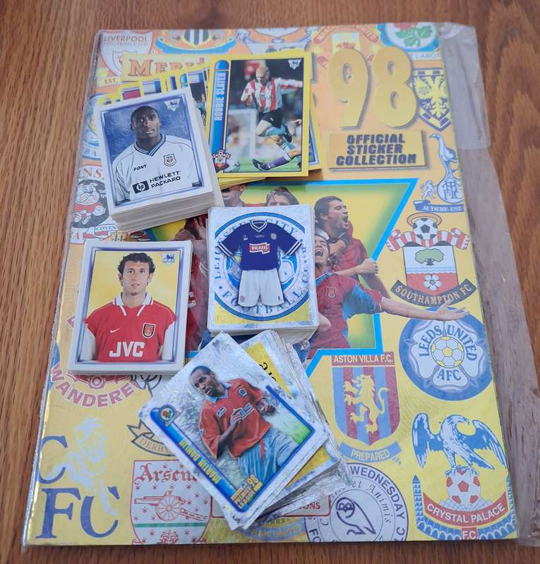 1998 Merlin Premier League Football Sticker Album with over 200x loose stickers