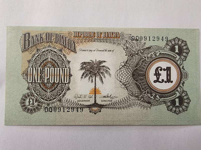 RARE 1968 Biafran One Pound Banknote  Uncirculated