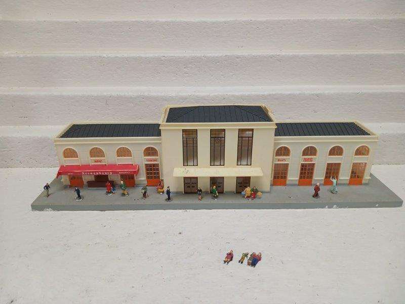 HO SCALE - JOUEFF - LARGE STATION BUILDING