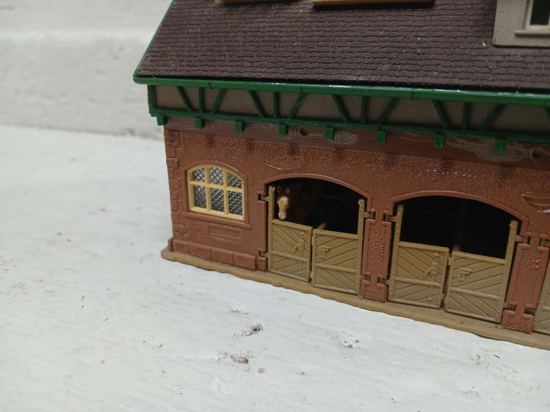 HO SCALE - VOLLMER - DOUBLE STORY STABLE BUILDING