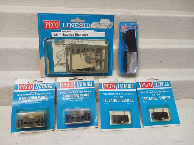 HO / OO SCALE - PECO - ITEMS X6  - BOXED