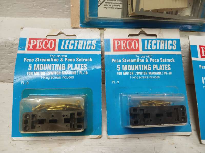 HO / OO SCALE - PECO - ITEMS X6  - BOXED