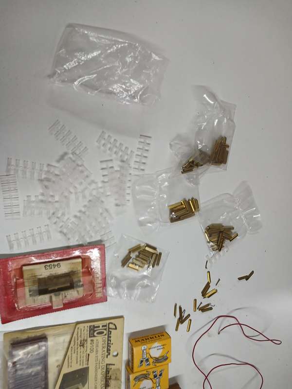 HO SCALE - VARIOUS RAIL JOINERS AND MODEL TRAIN ACCESSORIES