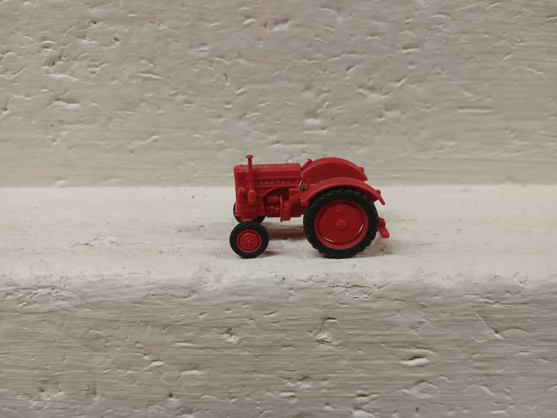 HO SCALE - WIKING - FARM TRACTORS X2 + X1 TRAILER