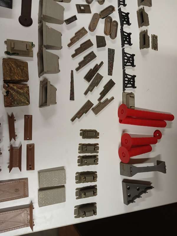 HO / OO SCALE - BRIDGE SUPPORTS & SOME STONE WALLING