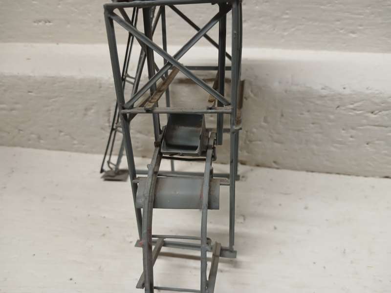 HO SCALE - METAL SLAG LOADER