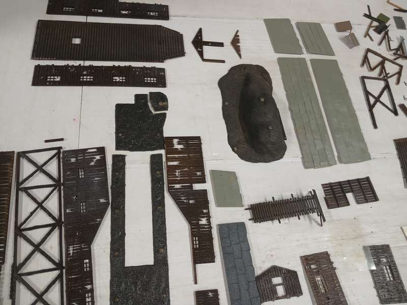HO SCALE - MODEL POWER - OLD STYLE COAL MINE - BOXED