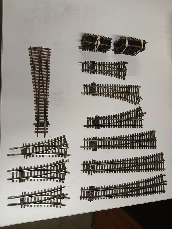 HO / OO SCALE - PECO- POINTS & RAIL