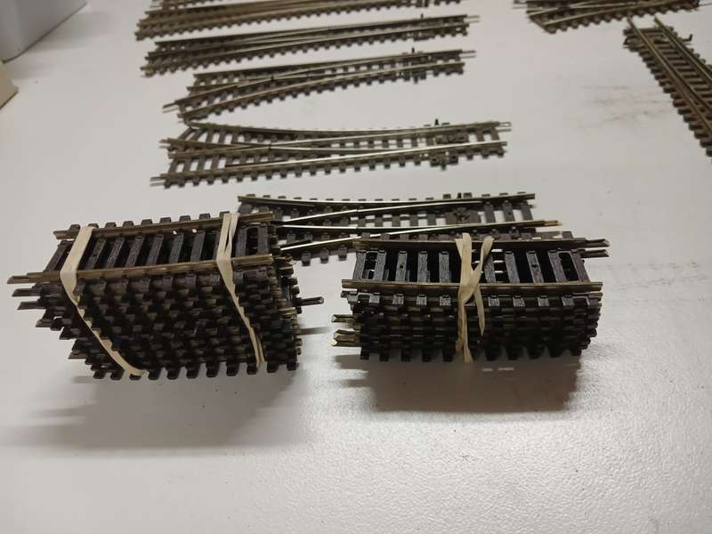 HO / OO SCALE - PECO- POINTS & RAIL