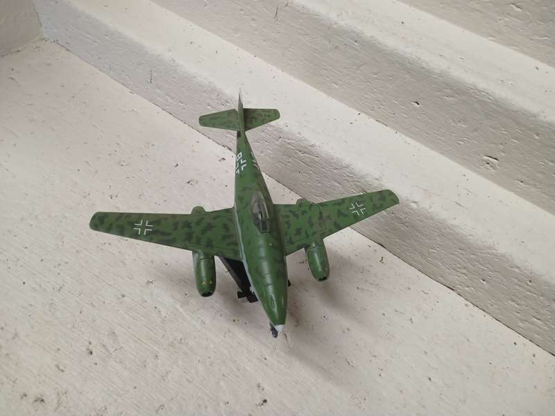 1:72 SCALE - EASY MODEL - MESSERSCHMITT ME262 A-2A MILITARY PLANE