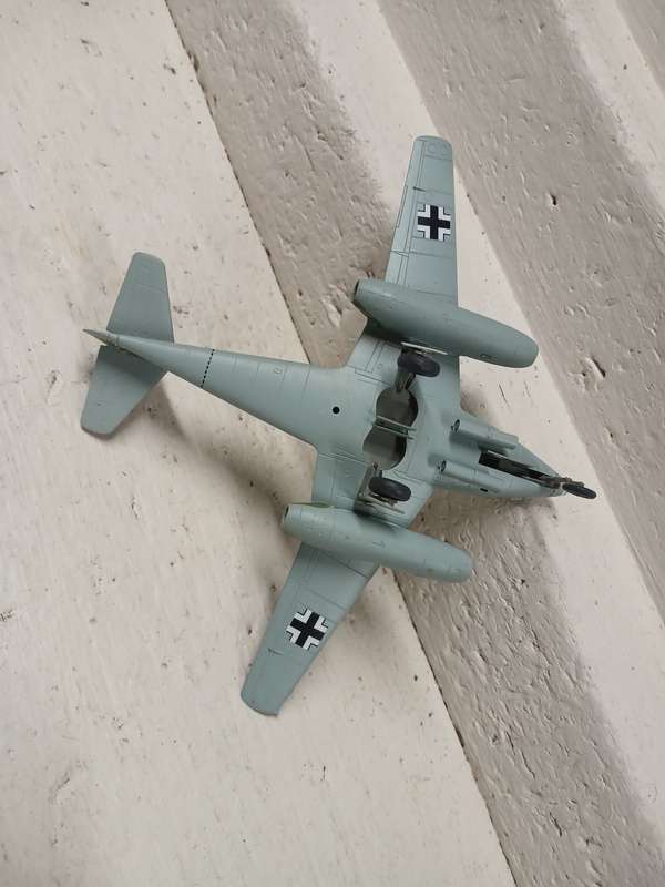 1:72 SCALE - EASY MODEL - MESSERSCHMITT ME262 A-2A MILITARY PLANE