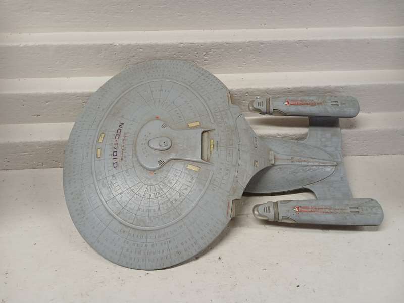 USS ENTERPRISE NCC-1701-D SPACE SHIP