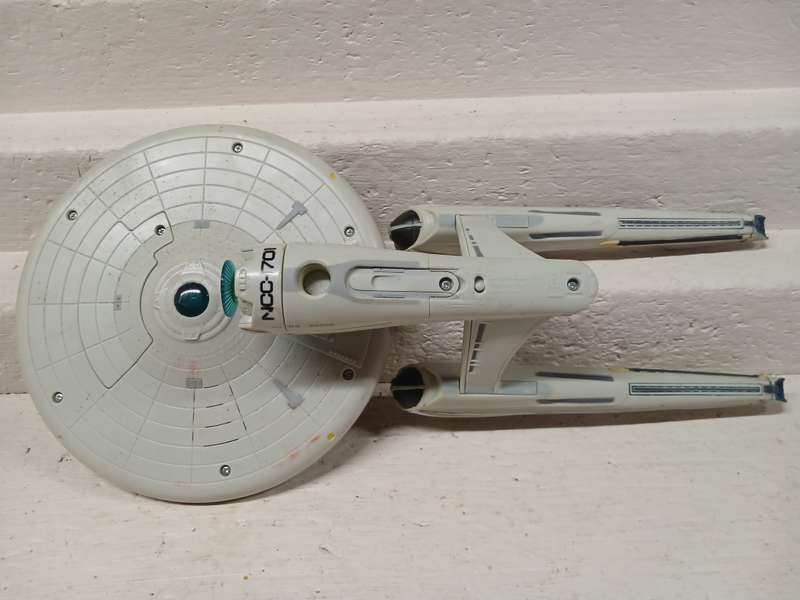 USS ENTERPRISE NCC-1701 SPACE SHIP