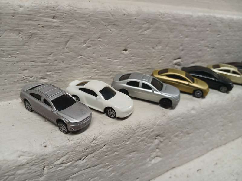 HO SCALE - VARIOUS CARS - X10
