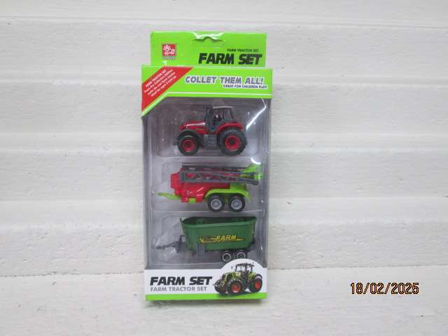 DIE CAST - FARM SET - BOXED