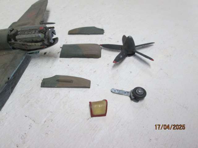 1:48 DIE CAST MILITARY AEROPLANE - CASADIO - SPITFIRE