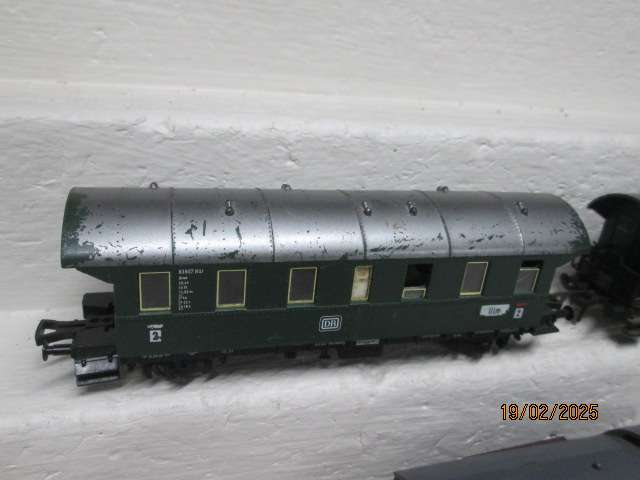 HO SCALE - FLEISCHMANN - VARIOUS PASSENGER COACHES - X3