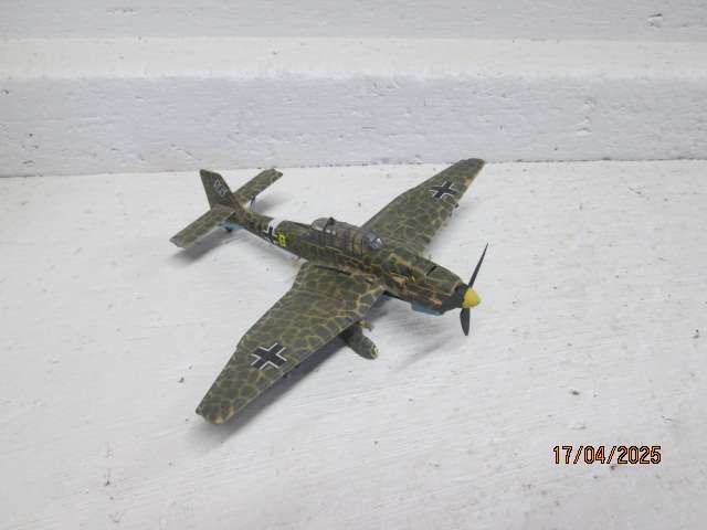 1:72 - CORGI - DIE CAST MILITARY AEROPLANE - JUNKERS