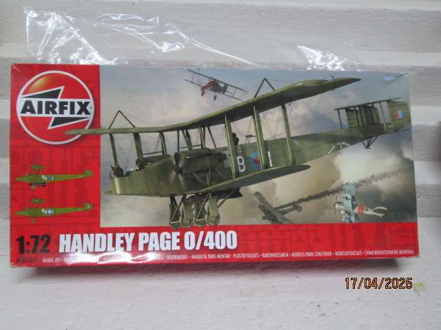 1:72 SCALE - AIRFIX - HANDLEY PAGE 1/400 MILITARY AEROPLANE