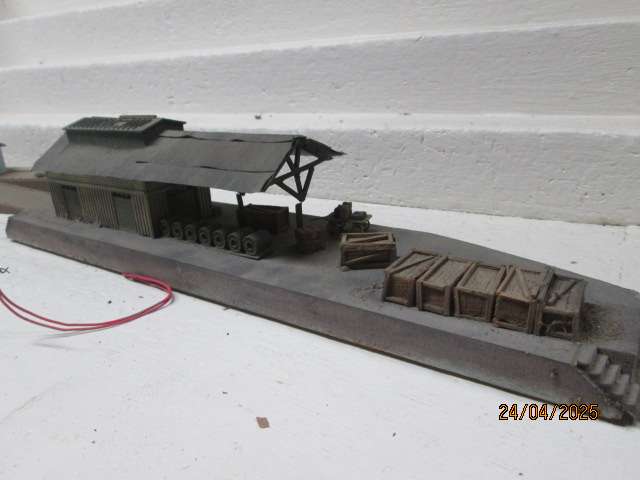 HO SCALE - PLATFORM BUILDINGS - X2
