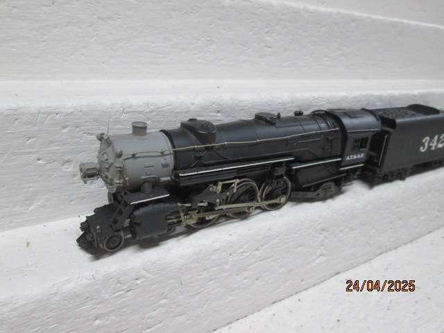 HO SCALE - RIVEROSSI - SANTE FE 4-6-2 STEAM LOCOMOTIVE