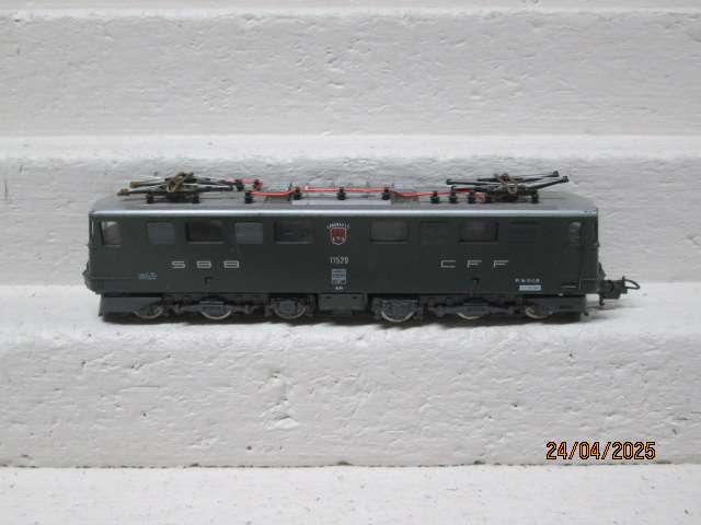 HO SCALE - LIMA - SBB ELECTRIC LOCOMOTIVE