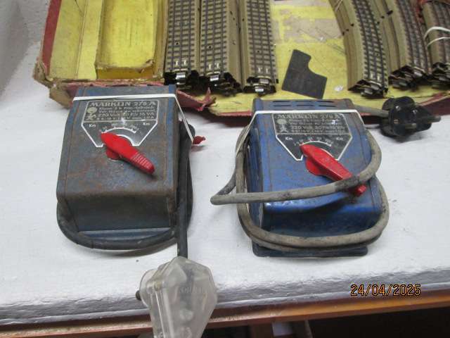 HO SCALE - MARKLIN - M-TRACK + TRANSFORMERS