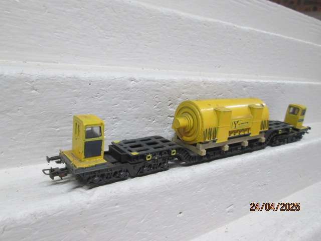 HO SCALE - FLEISCHMANN - EXTRA HEAVY 8-AXLE WAGON