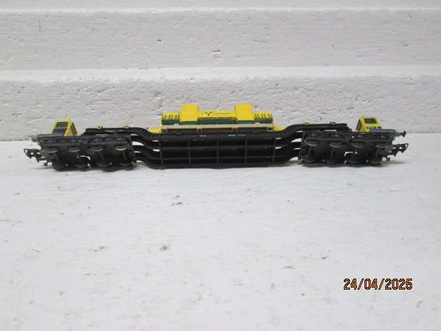 HO SCALE - FLEISCHMANN - EXTRA HEAVY 8-AXLE WAGON