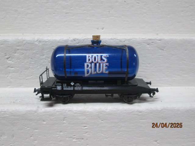 HO SCALE - MARKLIN - BOLS BLUE TANKER - (2-RAIL)