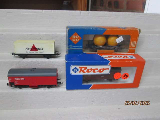 HO SCALE - ROCO - VARIOUS GOODS WAGONS - X4 - BOXED