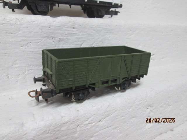 HO SCALE - KLEINBAHN - GOODS WAGONS - X2