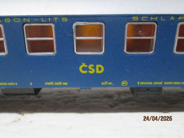 HO SCALE - SCHICHT - CSD COACHES - X4