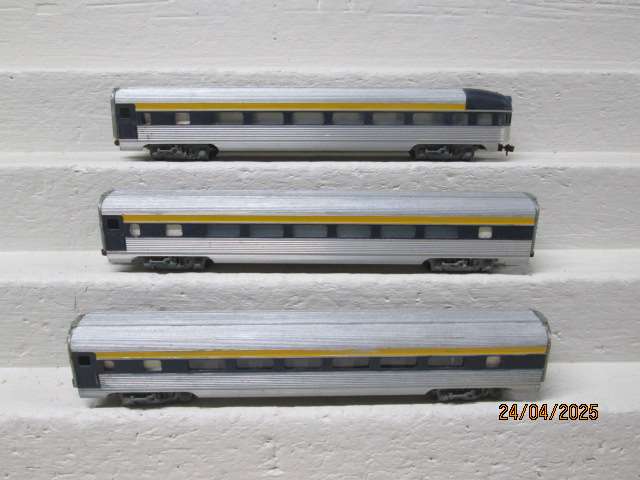 HO SCALE - MANTUA - ALUMINIUM COACHES - X3