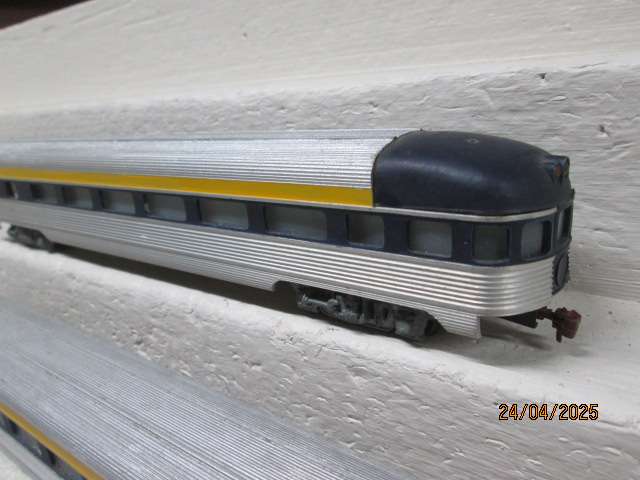 HO SCALE - MANTUA - ALUMINIUM COACHES - X3