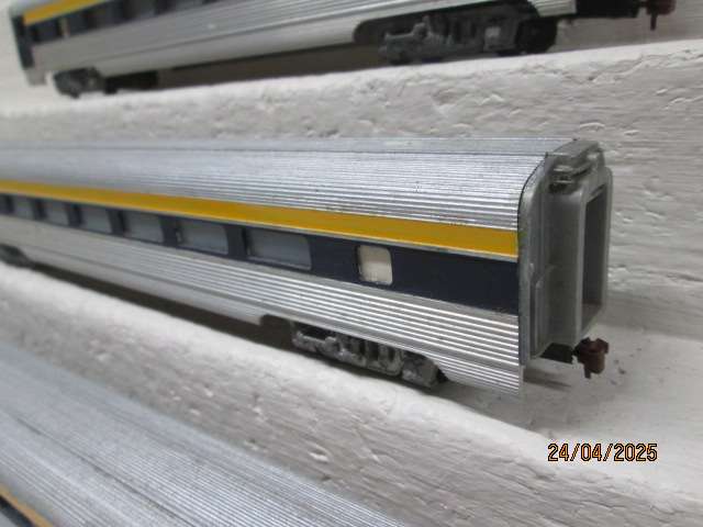 HO SCALE - MANTUA - ALUMINIUM COACHES - X3