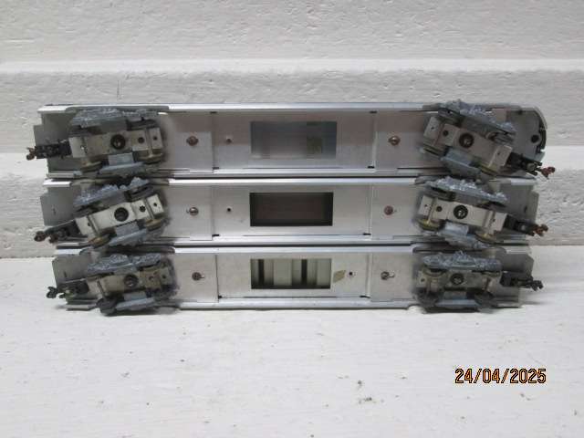 HO SCALE - MANTUA - ALUMINIUM COACHES - X3