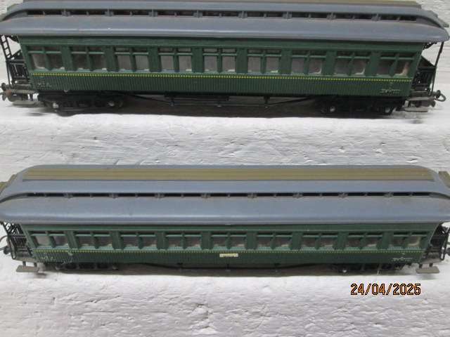 HO SCALE - ELECTROTREN - PASSENGER COACHES - X4